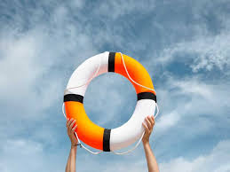 Héroes del Mar: Socorristas salvan vidas en una temporada de playa desafiante