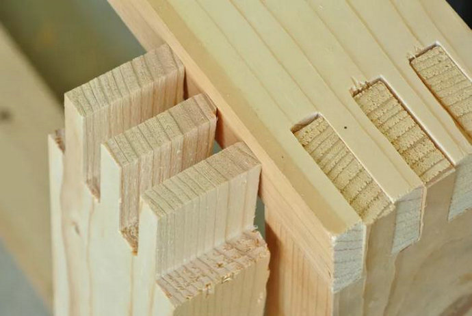 Técnicas de ensamblaje tradicionales: Uniones sin clavos ni tornillos